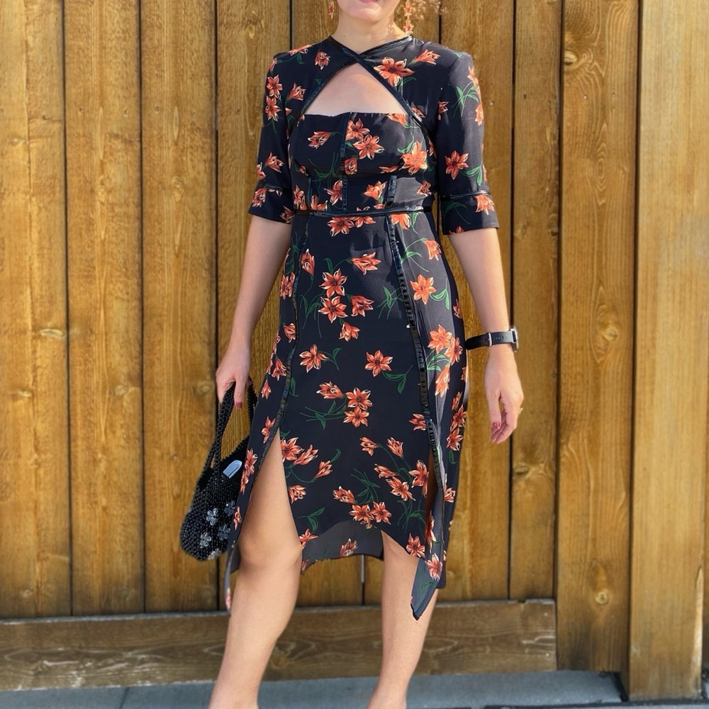 Black with red flowers Sportmax dress